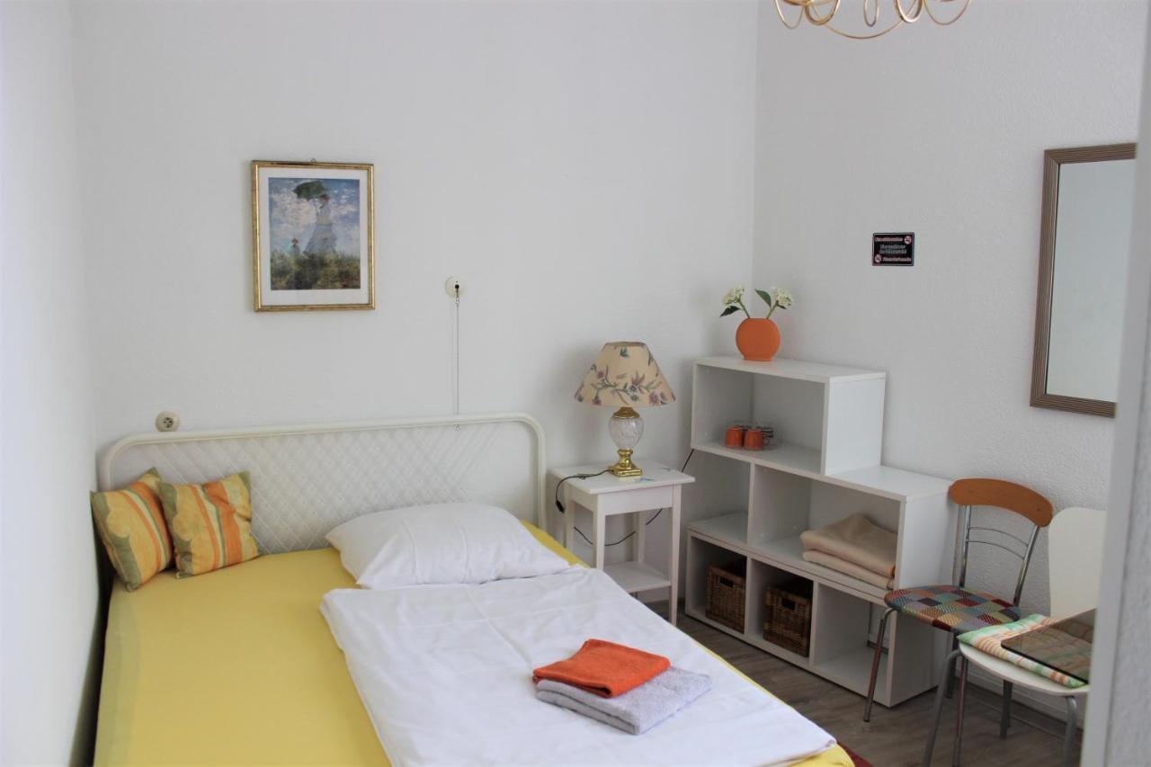 פרנקפורט Hotel Zur Post Schwanheim מראה חיצוני תמונה