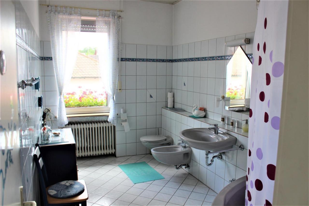 פרנקפורט Hotel Zur Post Schwanheim מראה חיצוני תמונה